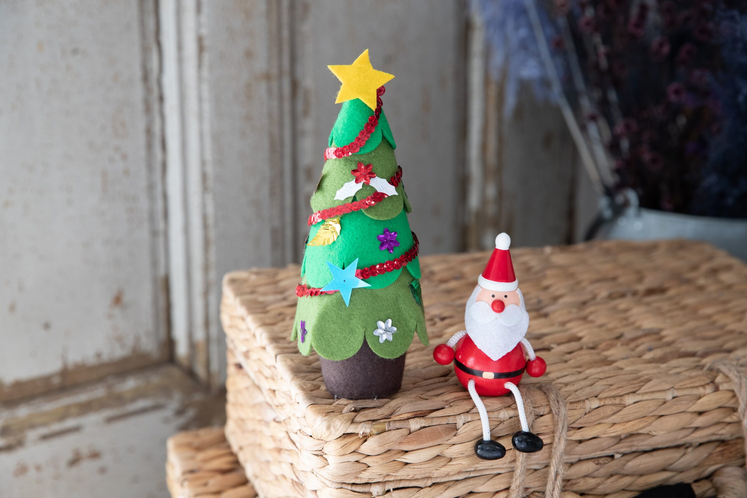 江戸川区葛西】フェルトで作るミニクリスマスツリーづくり｜2021年11月